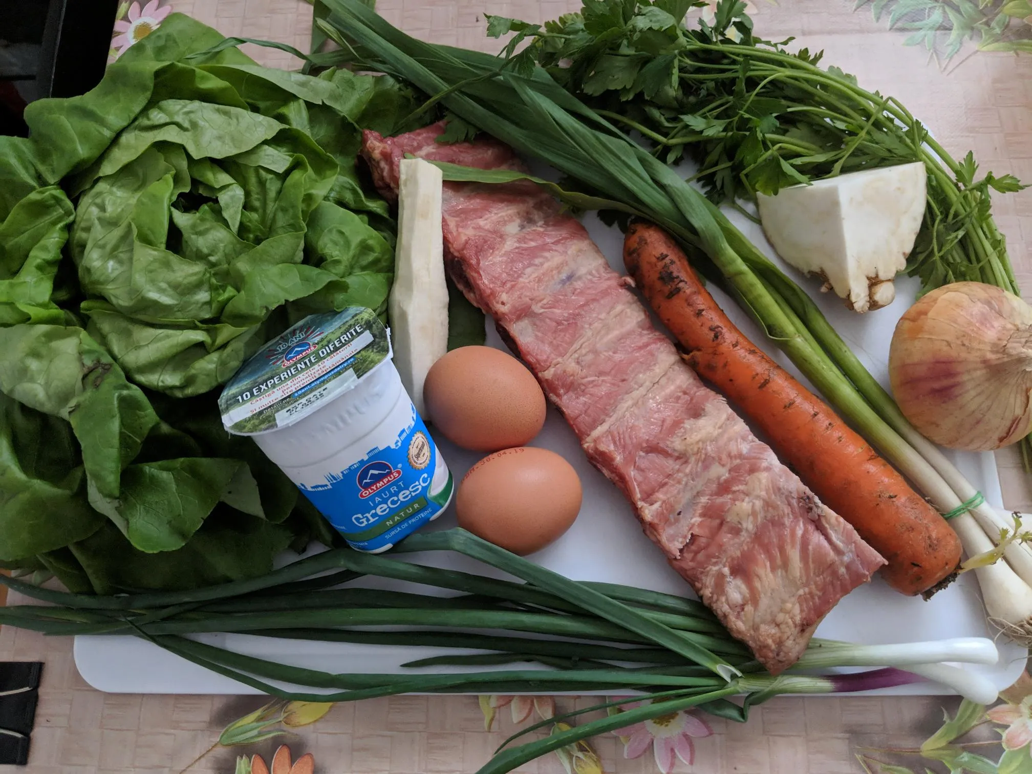 Ciorbă de salată cu afumătură gallery image 1